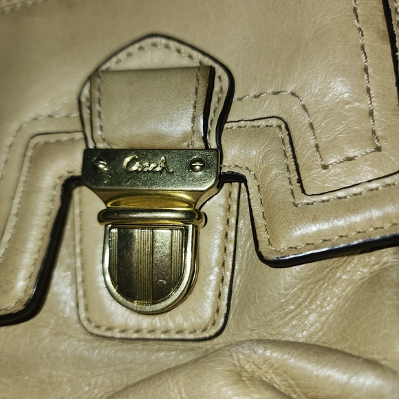 COACH GUC POPPY LEATHER NORTH/SOUTH PUSHLOCK LARGE TOTE BAG - Picture 15 of 16